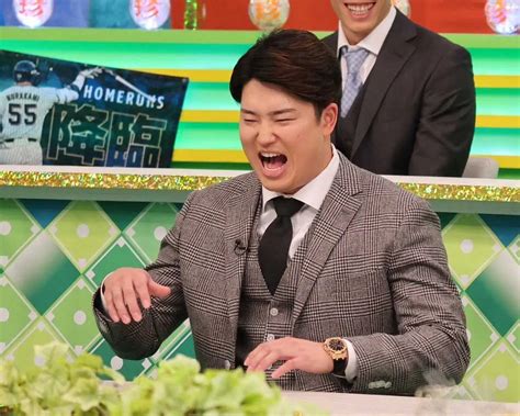 フジテレビ系「中居正広のプロ野球珍プレー好プレー大賞2022 おかげ様で40周年！珍プレーよ永遠にsp」の収録に参加したヤクルト・村上