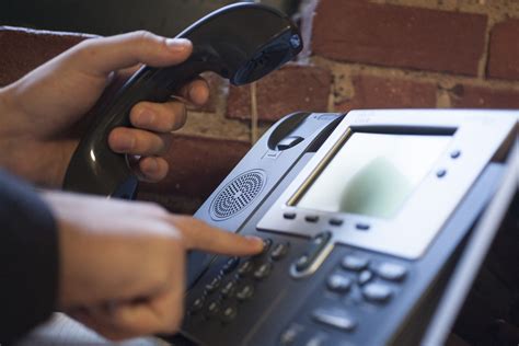 The ultimate guide to VoIP small business phone system - FlashMob Computing