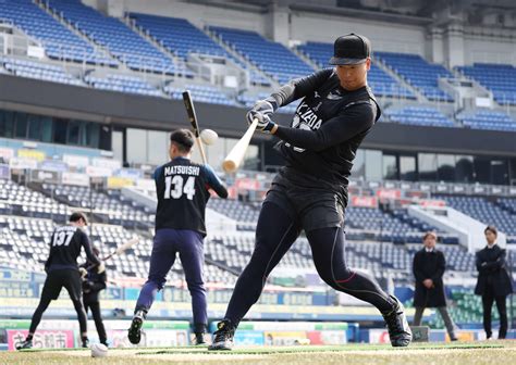 【ロッテ】ドラ1上田希由翔、早くも存在感とリーダーシップ発揮「目立つことが今、大事」 プロ野球写真ニュース 日刊スポーツ