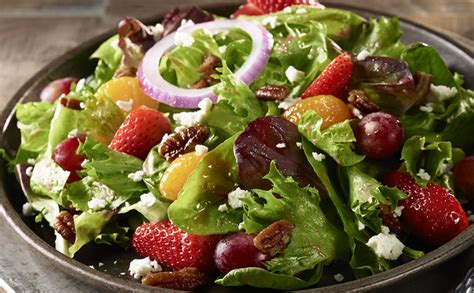 Strawberry Pecan Salad Lunch Dinner Menu LongHorn Steakhouse