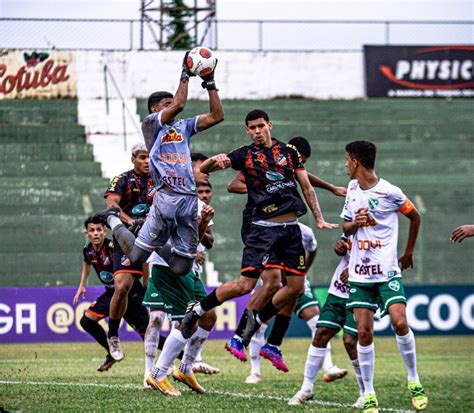 Conheça Maranhão o goleiro do Tanabi que foi destaque na Copinha Jornal