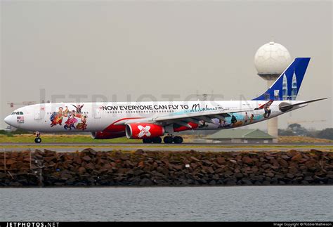 9M XXF Airbus A330 343 AirAsia X Robbie Mathieson JetPhotos