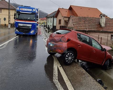 Trafic restricționat pe DN14 în zona localității Șeica Mare