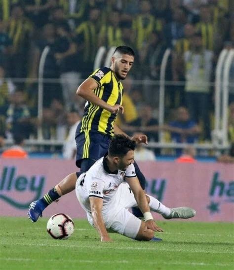 Pin de BAŞKAN FAZLI SUNBAY em 2018 2019 SEZONU FENERBAHÇE FUTBOL TAKIMI