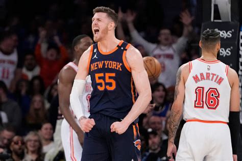 Knicks team-first mentality found its heart in Isaiah Hartenstein ...