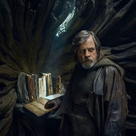 Star Wars Os Ltimos Jedi Nova Imagem Mostra Luke Skywalker Os