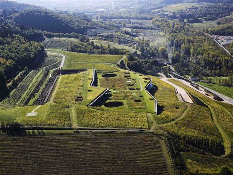 Marco Casamonti L Architetto Delle Cantine Antinori Tuscanypeople