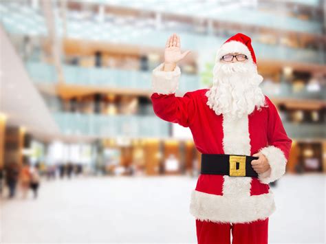 22 Things Your Mall Santa Wont Tell You