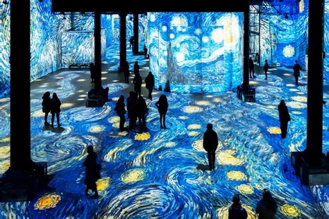 Virtual Van Gogh exhibition set to lure shoppers in Dubai | Channel