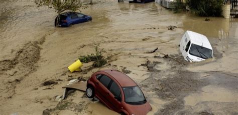 Au moins 51 morts dans des inondations dévastatrices en Espagne