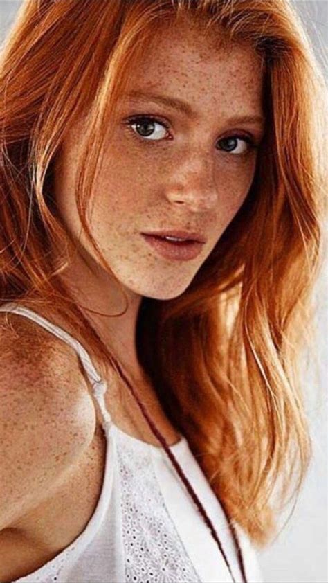 Pin By Belicat On Cheveux Roux Beautiful Freckles Red Hair Freckles