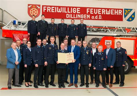 Abschied Ehrungen Und Neuwahl Bei Der Dillinger Feuerwehr Dillingen