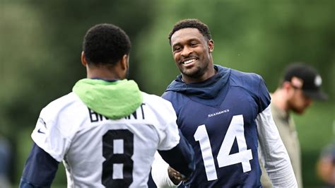 PHOTOS: Seahawks Hit The Field For First Day Of 2023 OTAs