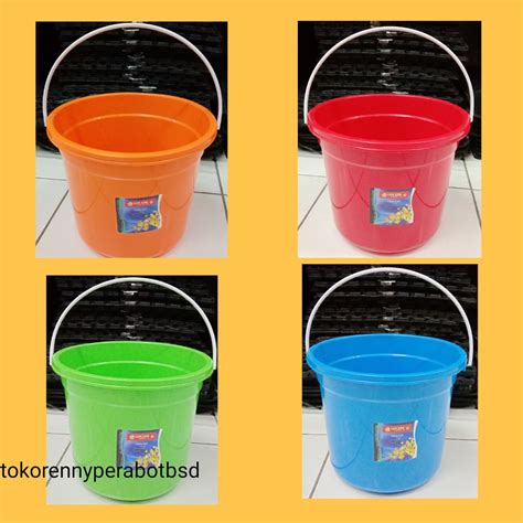 Jual EMBER PLASTIK TANPA TUTUP GAGANG KAWAT LION STAR 1 5 G Shopee