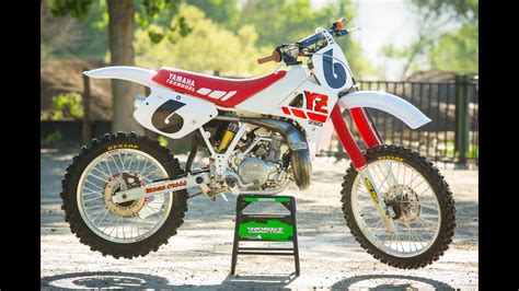 Racer X Films Garage Instock 1988 Yamaha Yz250 Youtube