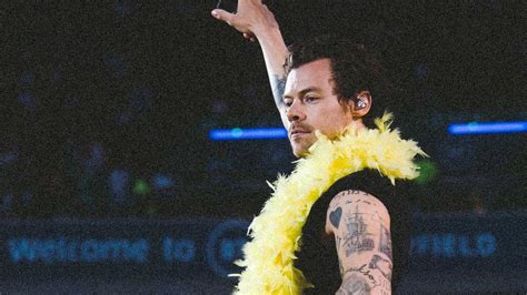 Harry Styles Sets Scottish Stadium Concert Record At Murrayfield Bbc News