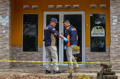 Foto Polisi Gelar Olah Tkp Ulang Kasus Pembunuhan Ibu Dan Anak Di Subang