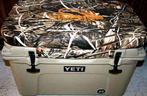 Camo YETI COOLERS Logo - LogoDix