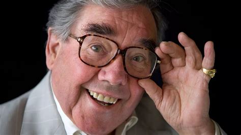 Ronnie Corbett Dead At 85 From Small Beginnings To A Giant Of Comedy