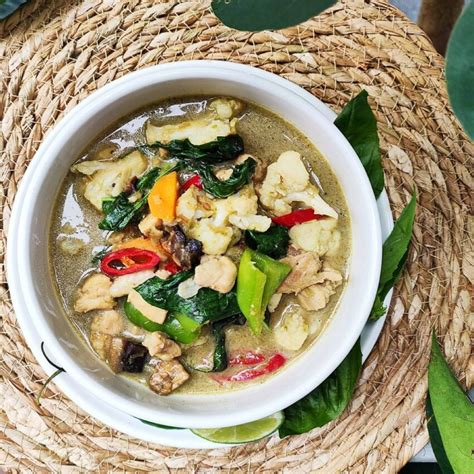 Thai Chicken Green Curry Kaeng Khiao Wan Recipe From