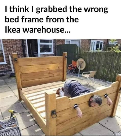 Right Bed Frame Meme Subido Por Memeorylaine Memedroid