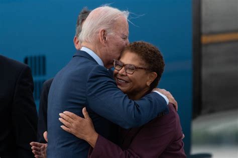 Photos President Joe Biden Arrives In Los Angeles Annenberg Media