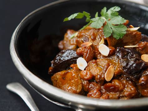 Tajine Dagneau Aux Pruneaux Et Aux Amandes Recette De Tajine D