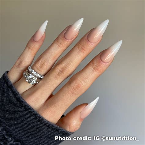 Instant Luxury Acrylic Press On Nails Acrylic Ombre Medium Stiletto