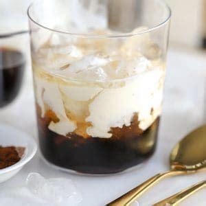 White Russian Recipe You Will Love Sipping On This Smooth And Creamy