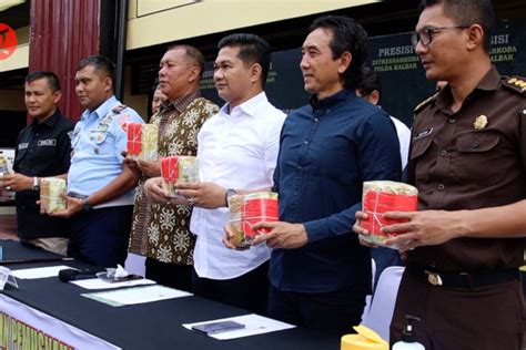 Polda Kalbar Gagalkan Penyelundupan Kg Sabu Asal Malaysia Antara News