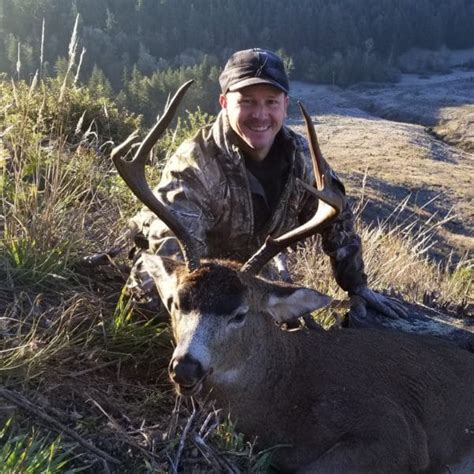 Oregon Columbia Blacktail Deer Hunt 10705