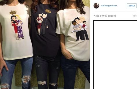Borse E T Shirt Con L Immagine Della Famiglia Gay Dolce E Gabbana Nella Bufera Giornalettismo