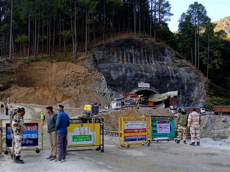 Drilling To Rescue 40 Men Trapped In Indian Tunnel Halted