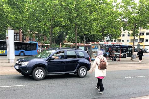 Dauerbrenner Busbahnhof Mehr Sicherheit F R Kamikaze Passanten Dortmund