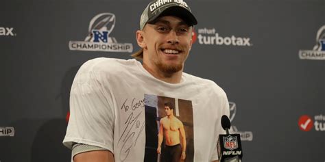 George Kittle Had Jimmy Garoppolo Sign A T Shirt Featuring The