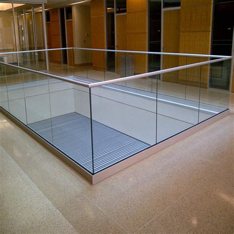 U Chanel Stainless Steel 304 Glass Balcony Railing Balustrade Frameless