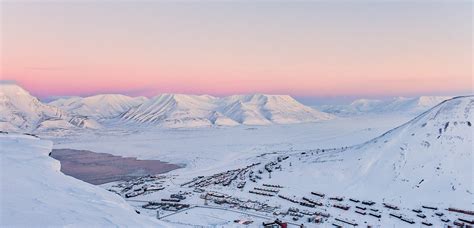 Visit Svalbard with Polar Specialists of Middle East | EDUOUTINGS