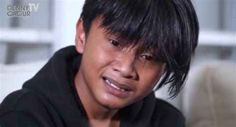 Fajar Sadboy Pria Yang Viral Karena Kesedihannya Dzargon