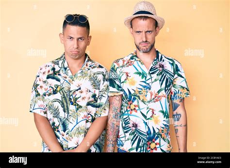 Sad gay male couple Banque de photographies et dimages à haute résolution Alamy
