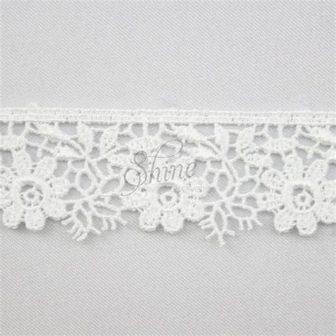 Guipure Lace Trimming 40116 White Shine Trimmings Fabrics