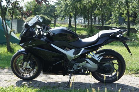 Honda Vfr F Prova Su Strada