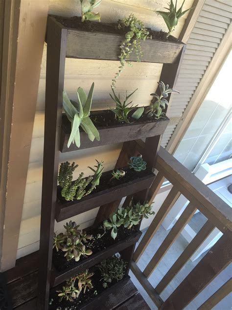 Lean To Planter Shelf Made From Up Cycled Crate Lumber Davidgdiy