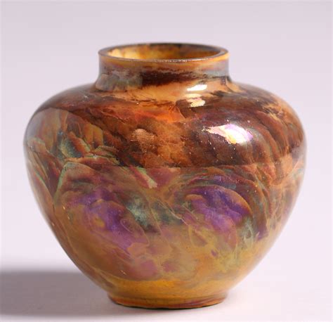 Brouwer Middle Lane Pottery Iridescent Vase California Historical Design