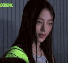 Minji Newjeans Minji Newjeans Discover Share Gifs