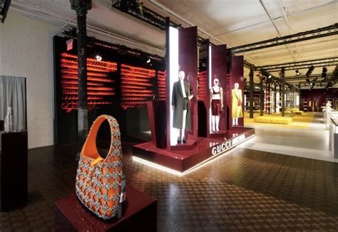 Gucci Inaugure Une Nouvelle ère Avec La Collection Ancora à New York