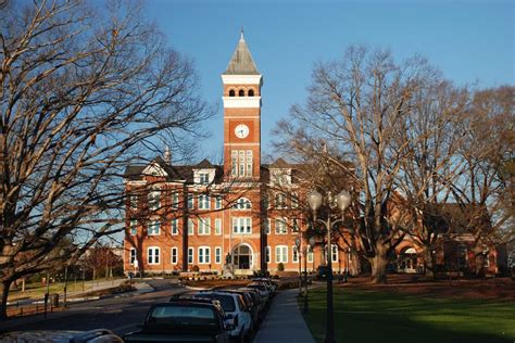 Clemson Stays In U S News Top 25 National Public University List