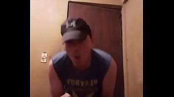 Mostrando Sus Huevos Xvideos