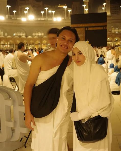 Portrait Of Female Celebrities Who Converted To Islam During Their