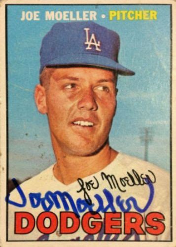 1967 Topps Joe Moeller Baseball Autographed Trading Card Baseball