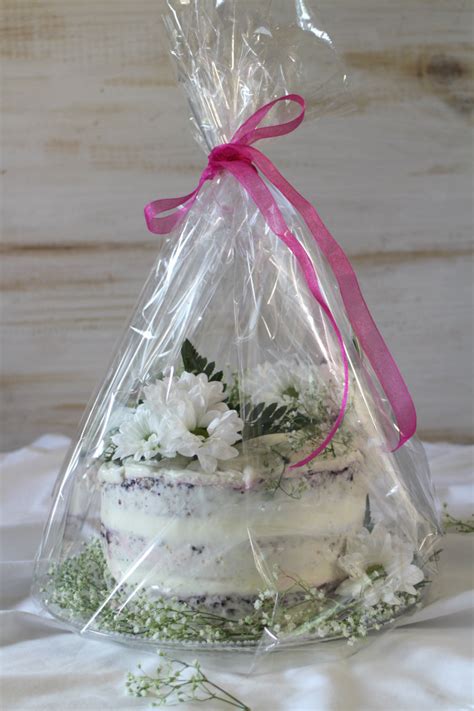 Naked cake de limón y arándanos con frosting de queso y limón Cook the cake